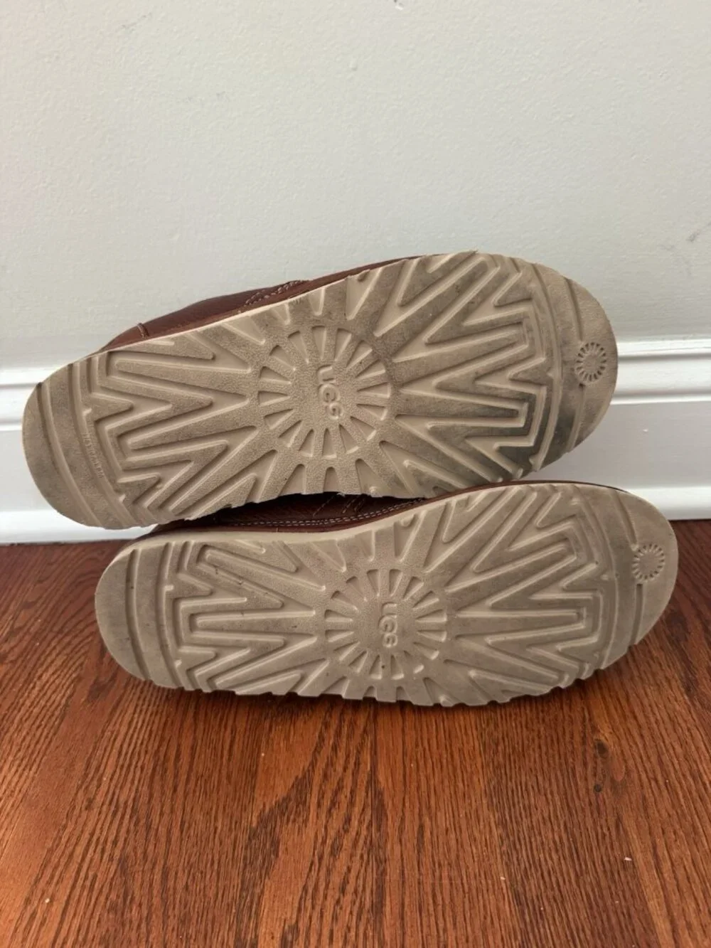 UGG men neumel